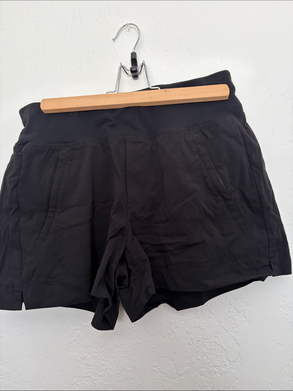 Athleta Black Trekkie North Active Shorts